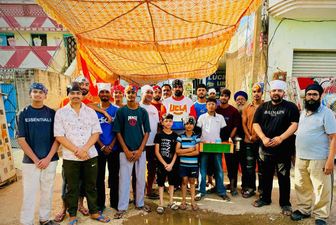 ਗੁਰਦੁਆਰਾ ਬੇਗਮਪੁਰਾ ਗੁਰੂ ਰਵਿਦਾਸ ਜੀ ਮਹਾਰਾਜ ਪਿੰਡ ਅਲਾਚੌਰ ਵੱਲੋਂ ਲਗਾਈ ਗਈ ਠੰਢੇ ਮਿੱਠੇ ਜਲ ਦੀ ਛਬੀਲ